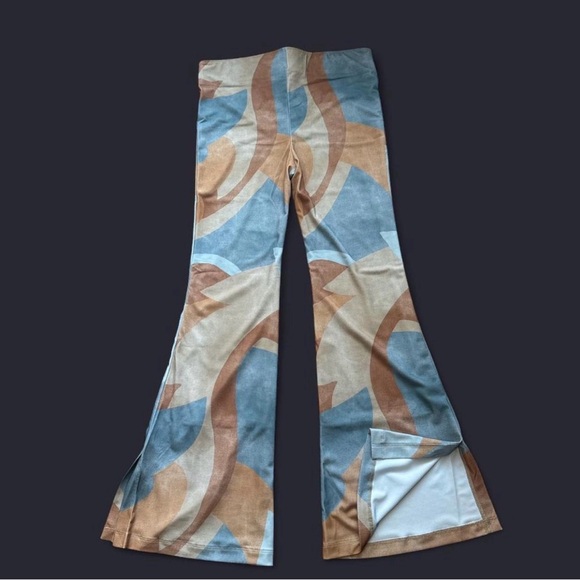 Show Me Your MuMu Maren Blue and Brown Flare Pants - Picture 4 of 5